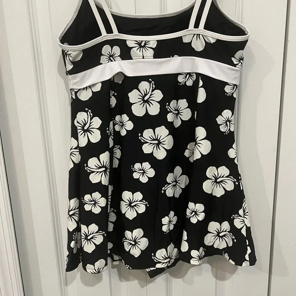 Disney Black and White Floral Swim Dress - Picture 2 of 6